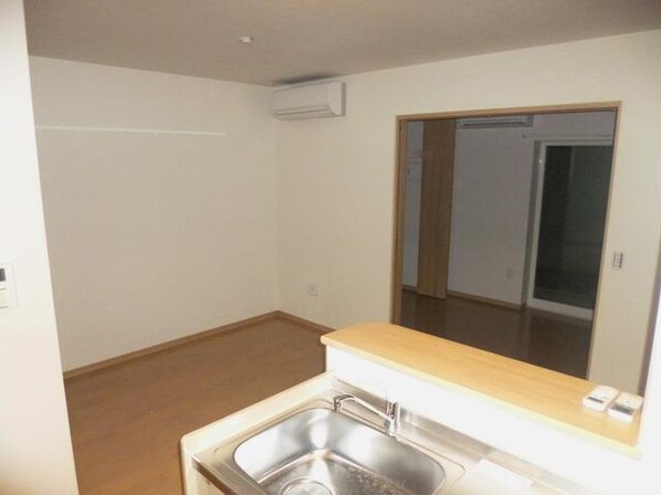 アン・ウィスタリアの物件内観写真